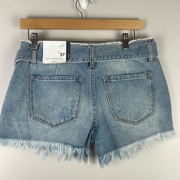 NWT KanCan Women Jean Denim Shorts SZ 7/27 Mid Rise Distressed Belt - Picture 7 of 13